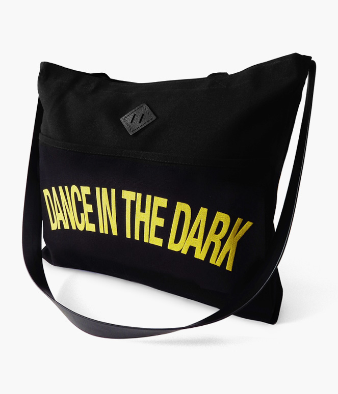 DANCE IN THE DARK REINS TOTE BAG